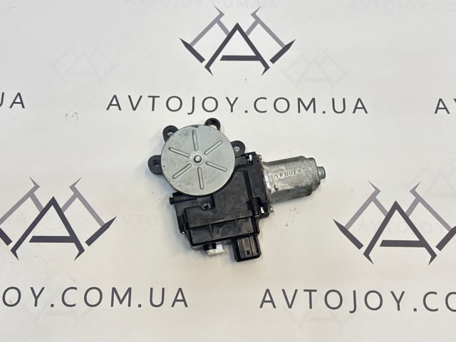 Моторчик стеклоподъемника двери задней, левой MR573887 MITSUBISHI