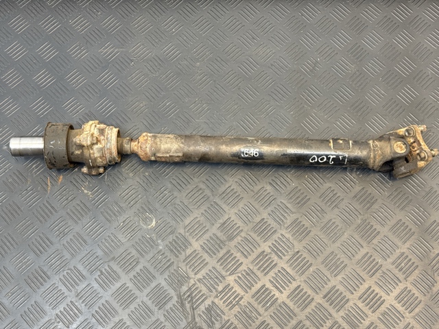 Вал карданный к переднему мосту MR580646 MITSUBISHI