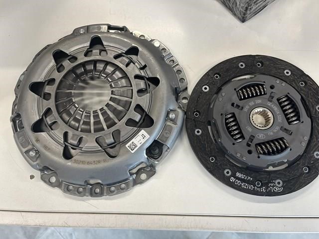 302055084R RENAULT Сцепление купить в Сумы