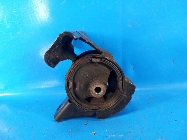 1161080J00 SUZUKI Правая подушка двигателя купить в Николаев