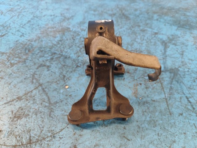 TOYOTA 1237128210 Подушка (опора) двигателя задняя в наличии Ирпень