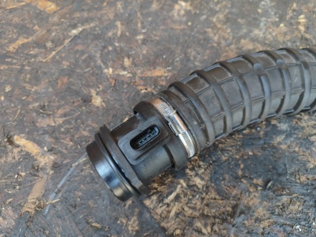 13627542418 BMW Датчик потока (расхода) воздуха, расходомер M.A.F. - (Mass Airflow) купить в Киев