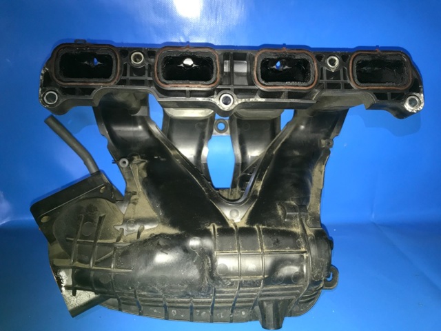 MITSUBISHI 1540A069 Коллектор впускной в наличии Черновцы