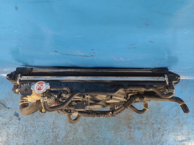 TOYOTA 1640015630 Радиатор охлаждения двигателя в наличии Кривой Рог