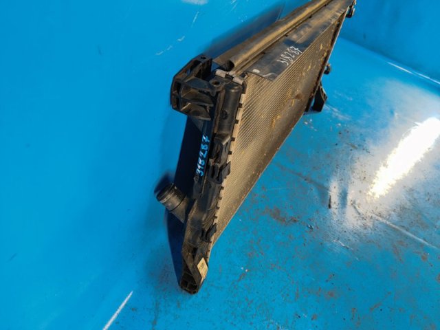 17117617595 BMW Радиатор купить в Днепр