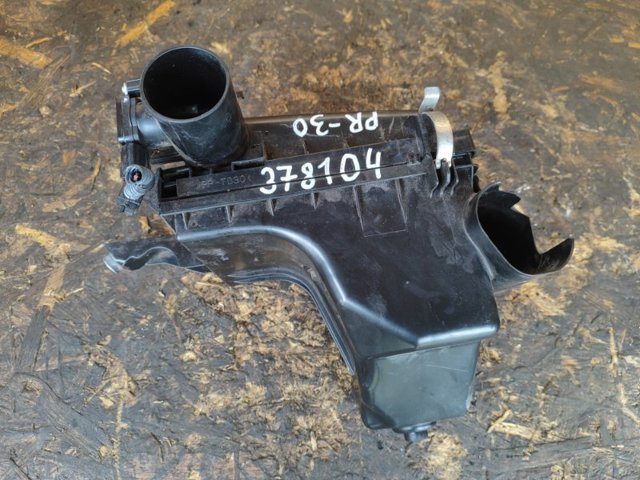 Корпус воздушного фильтра 1770037261 TOYOTA