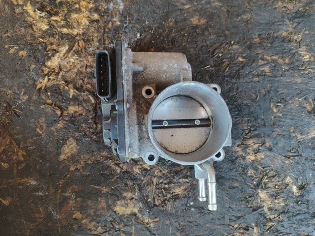 Блок дроссельной заслонки 2203036010 TOYOTA