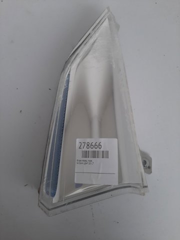 Правый указатель поворота 261803NL0A NISSAN