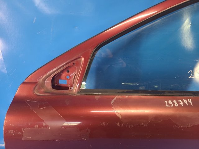 VOLVO 30796486 Дверь передняя левая в наличии Украина