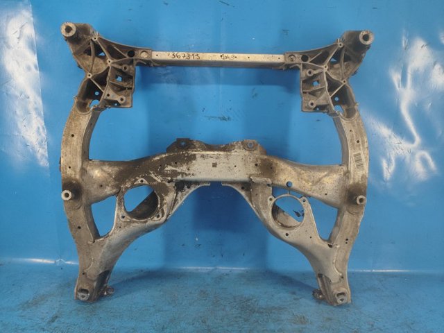 Крабобалка передней подвески 31116796693 BMW