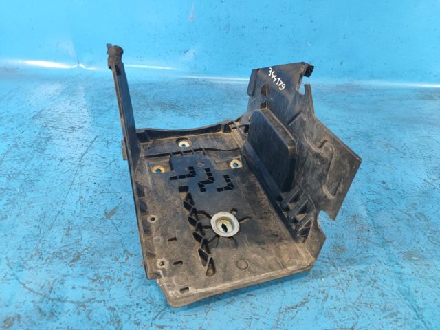 31299569 VOLVO Подставка аккумулятора купить в Тернополь