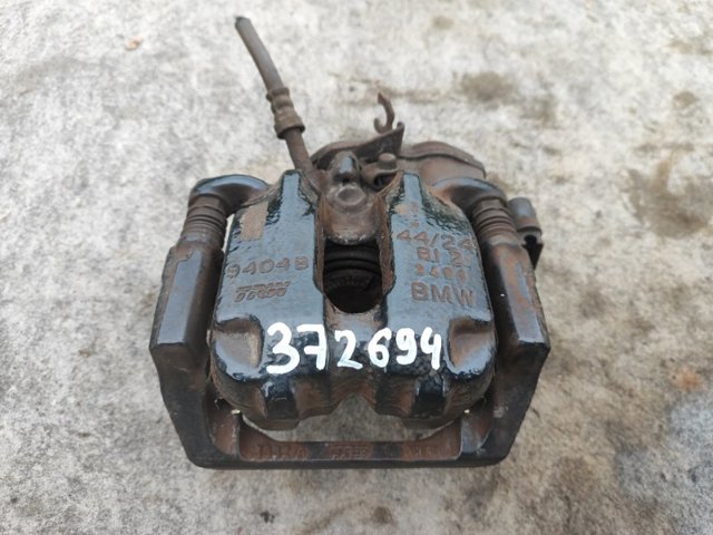 Задний правый суппорт 34216793048 BMW