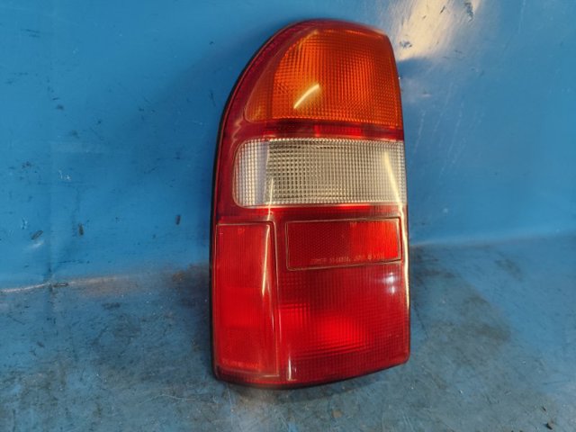 SUZUKI 3565065D00 Фонарь задний правый в наличии Черновцы