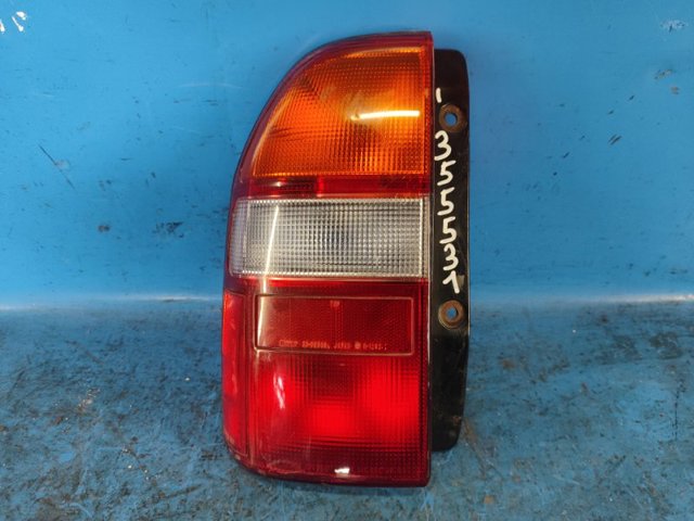 Фонарь задний левый 3567065D00 SUZUKI