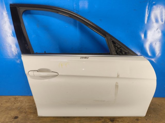 Пассажирская передняя дверь 41007298566 BMW