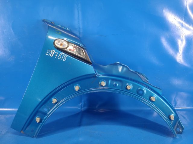 Переднее правое крыло 41352754726 BMW