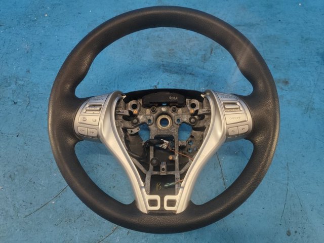 Колесо рулевое 484304BA0A NISSAN