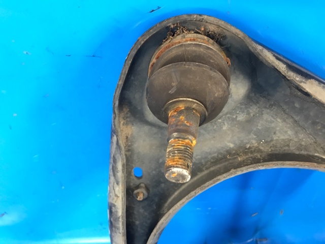 486100C010 TOYOTA Верхний рычаг купить в Черновцы