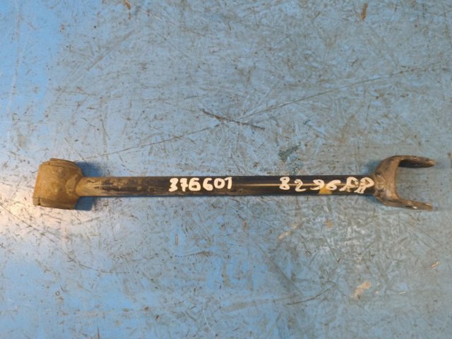 Растяжка задней подвески 4873048160 TOYOTA