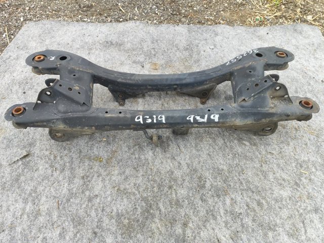TOYOTA 5120675020 Балка задней подвески (подрамник) в наличии Хмельницкий