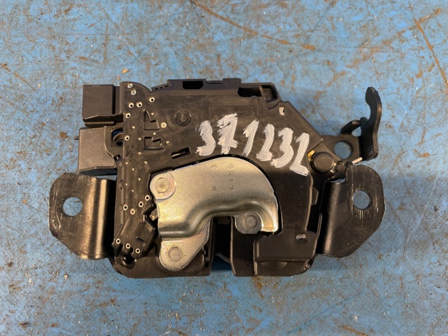Замок задней двери 51245A9C0D1 BMW