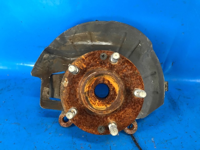 HYUNDAI 51716B2050 Цапфа (поворотный кулак) передний правый в наличии Киев