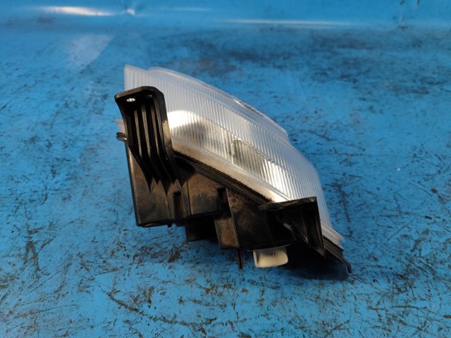 51953117 CHRYSLER Габарит передний правый купить в Черкассы