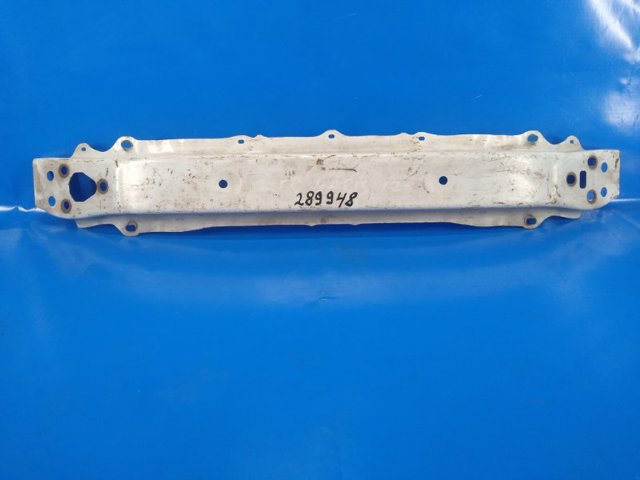 Балка бампера переднего 520210D070 TOYOTA