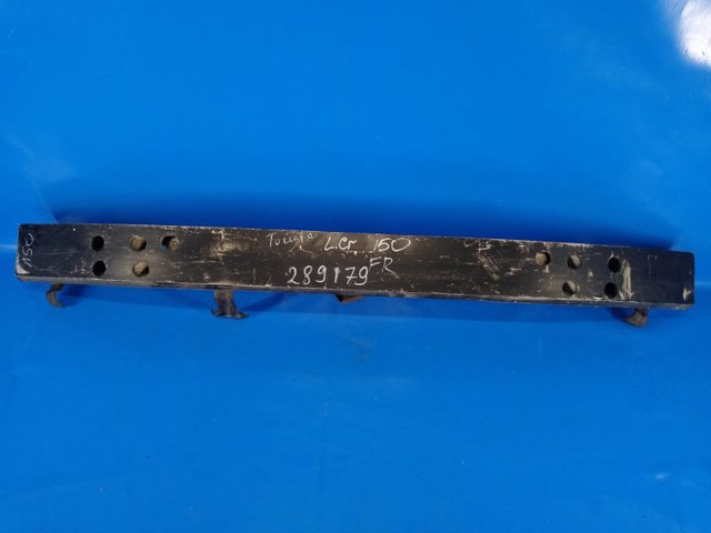Шина бампера переднего 5202160160 TOYOTA
