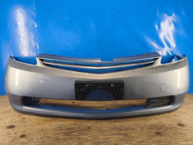 Бампер передний в сборе 5211947903 TOYOTA