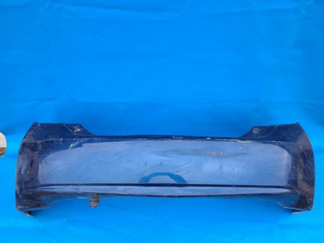 Бампер задний 5215947905 TOYOTA