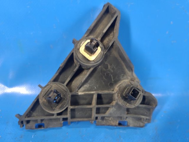 TOYOTA 5257506030 Кронштейн бампера заднего правый в наличии Черновцы