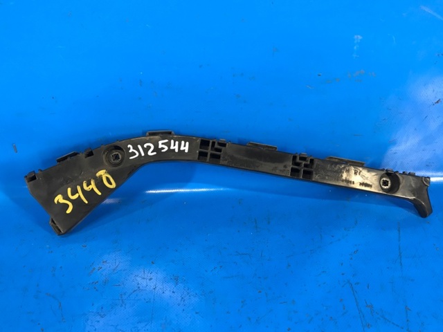 5257647011 TOYOTA Кронштейн бампера заднего левый купить в Ровно