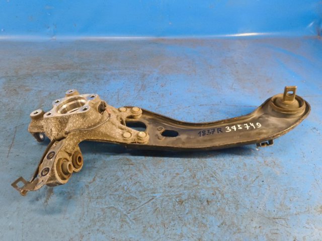 Кулак поворотный правый 527204R010 HYUNDAI
