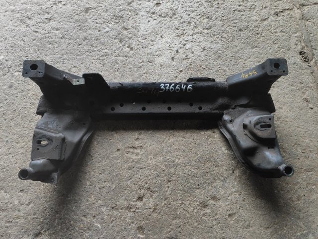 Передняя балка 54401CG101 NISSAN