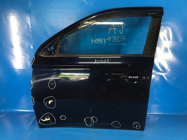 Передняя левая дверь 5700B693 MITSUBISHI