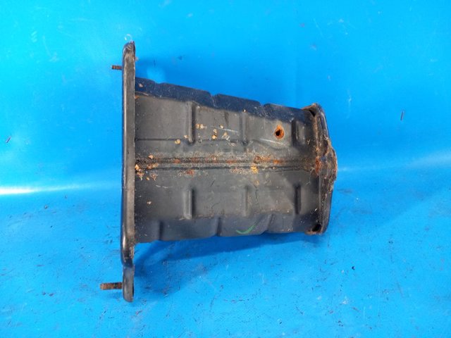 5710853010 TOYOTA Кронштейн усилителя переднего бампера купить в Полтава
