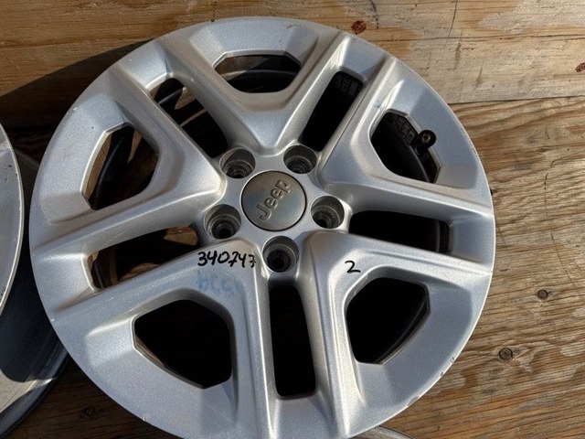 CHRYSLER 5VC24GSAAA в наличии Винница