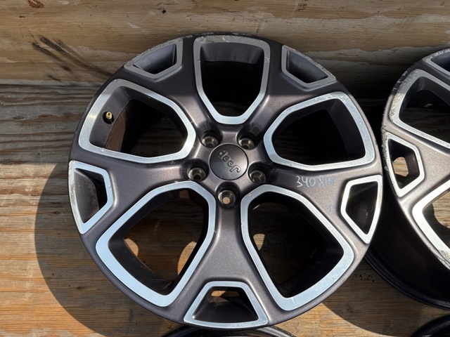 CHRYSLER 5XA66LAUAA в наличии Ровно