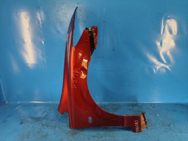 Боковая часть передняя правая 60211SNBJ00ZZ HONDA