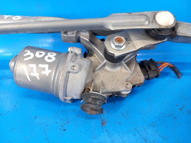 Трапеция стеклоочистителя 61617419787 BMW