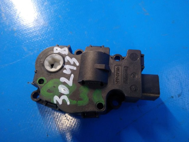 Привод заслонки печки 64119321034 BMW