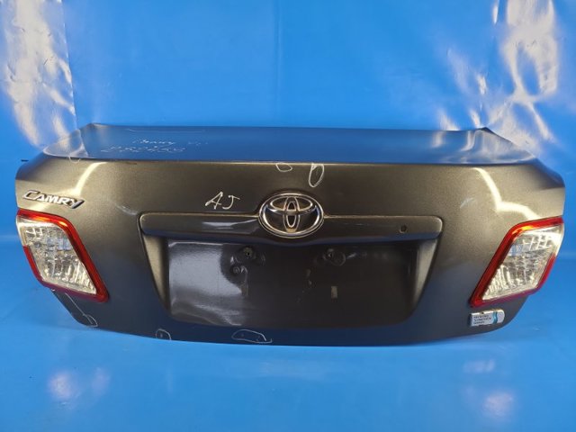 Крышка багажника 6440106280 TOYOTA