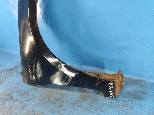 Переднее правое крыло 663211R350 HYUNDAI