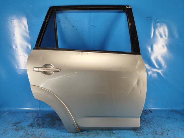 Дверь пассажирская задняя правая 6700342080 TOYOTA