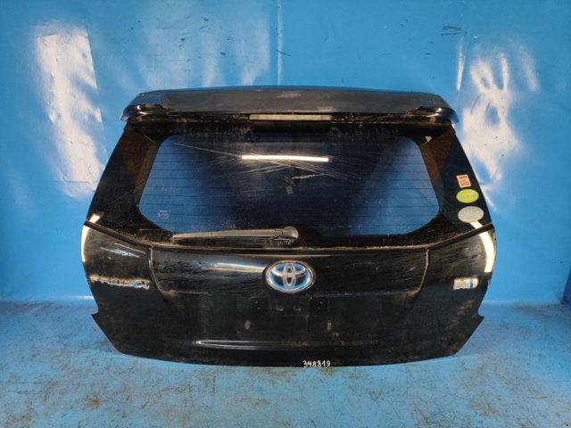 Пятая дверь 6700547330 TOYOTA