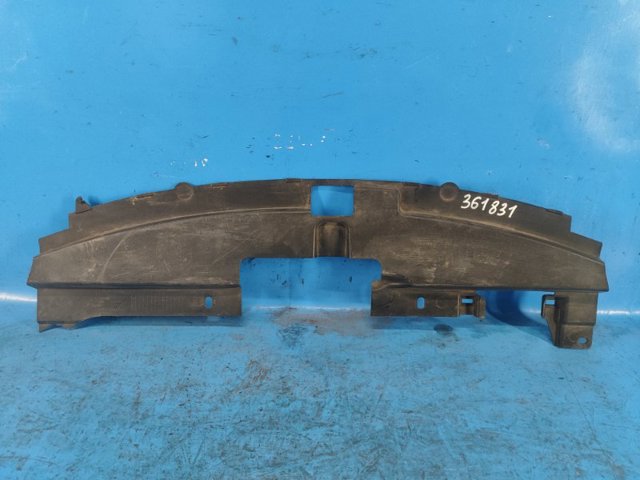 Накладка передней панели (суппорта радиатора) верхняя 68109867AA CHRYSLER