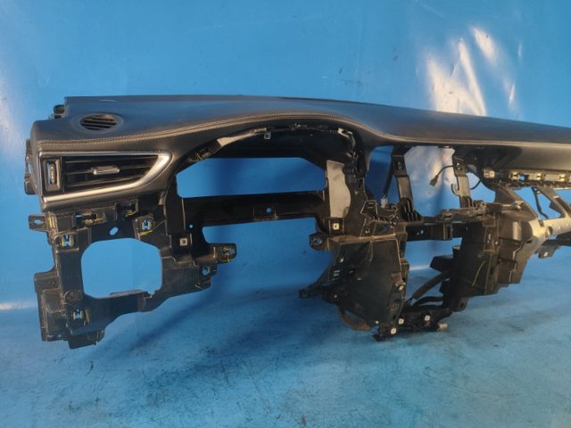 682005NA2A NISSAN купить в Украина
