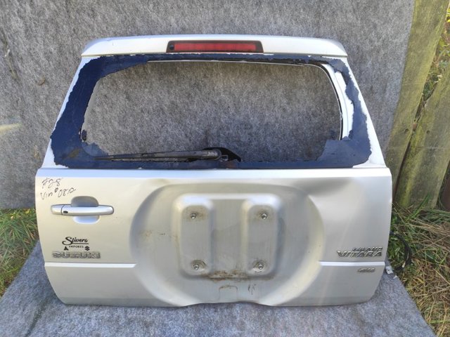 Пятая дверь 6910065830 SUZUKI
