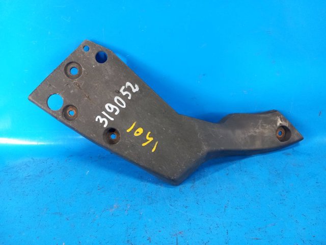 Фартук заднего бампера 7608747020 TOYOTA